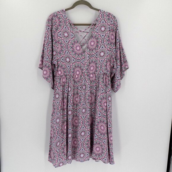 Torrid Medallion Challis Strappy Dress Size 1X Flowy White Pink Blue Black - Picture 2 of 6